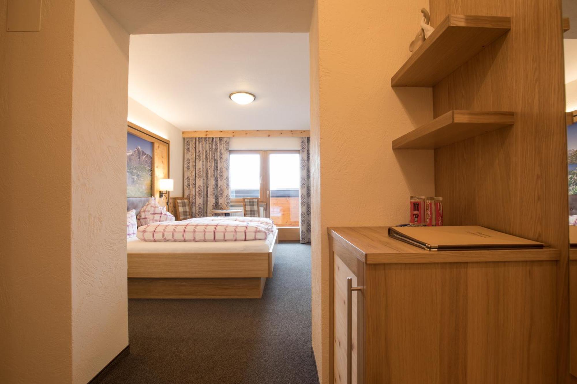 Hotel Garni Sonnenheim Fiss Eksteriør bilde